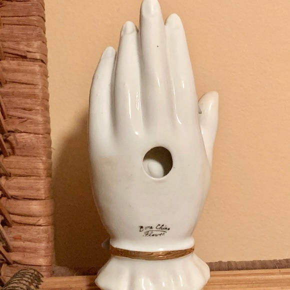 Ceramic Hand Catchall Display - Picture 4 of 5